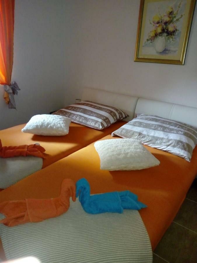 Apartman Radic Трогир Экстерьер фото